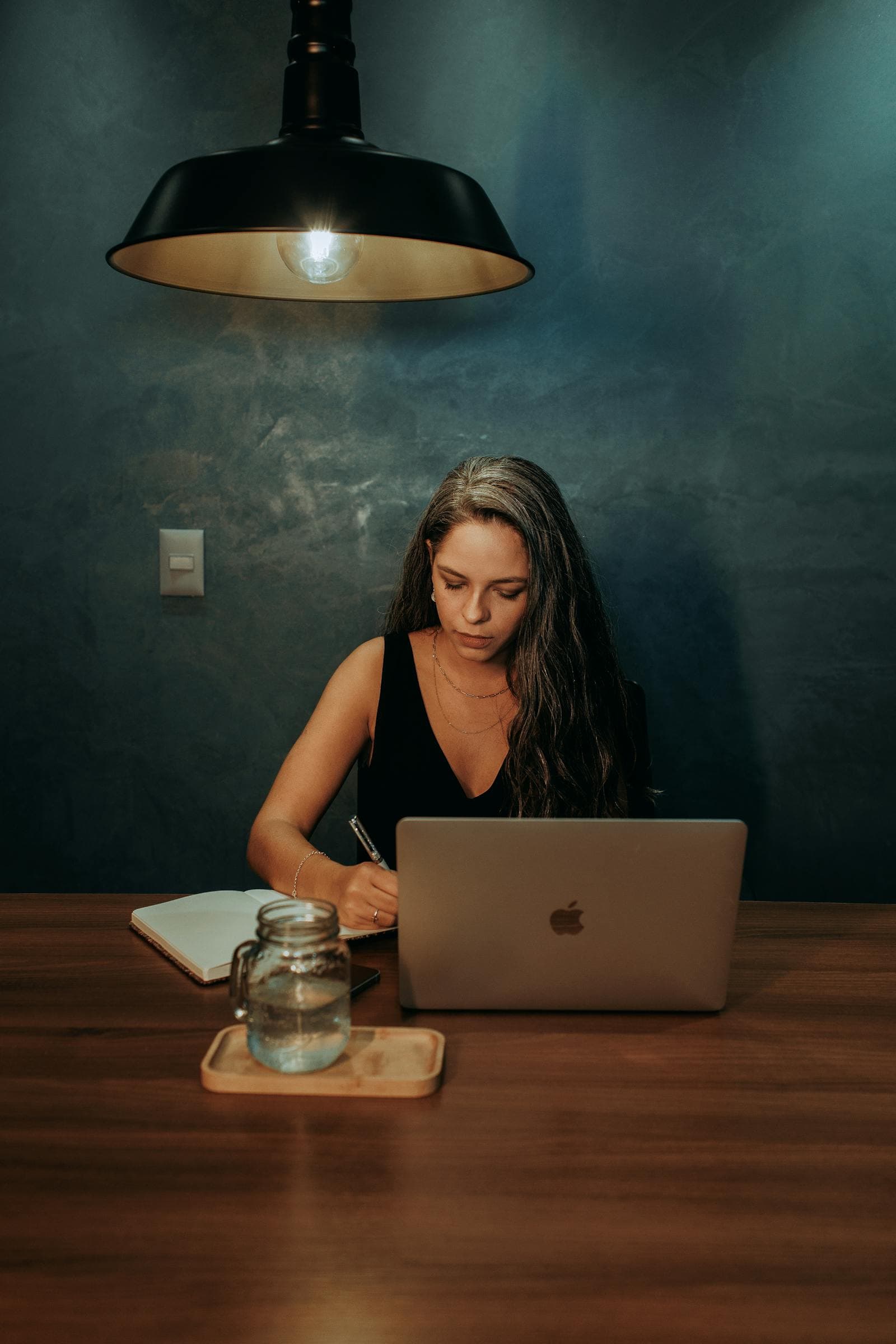 Illustration comparant site sur-mesure et template